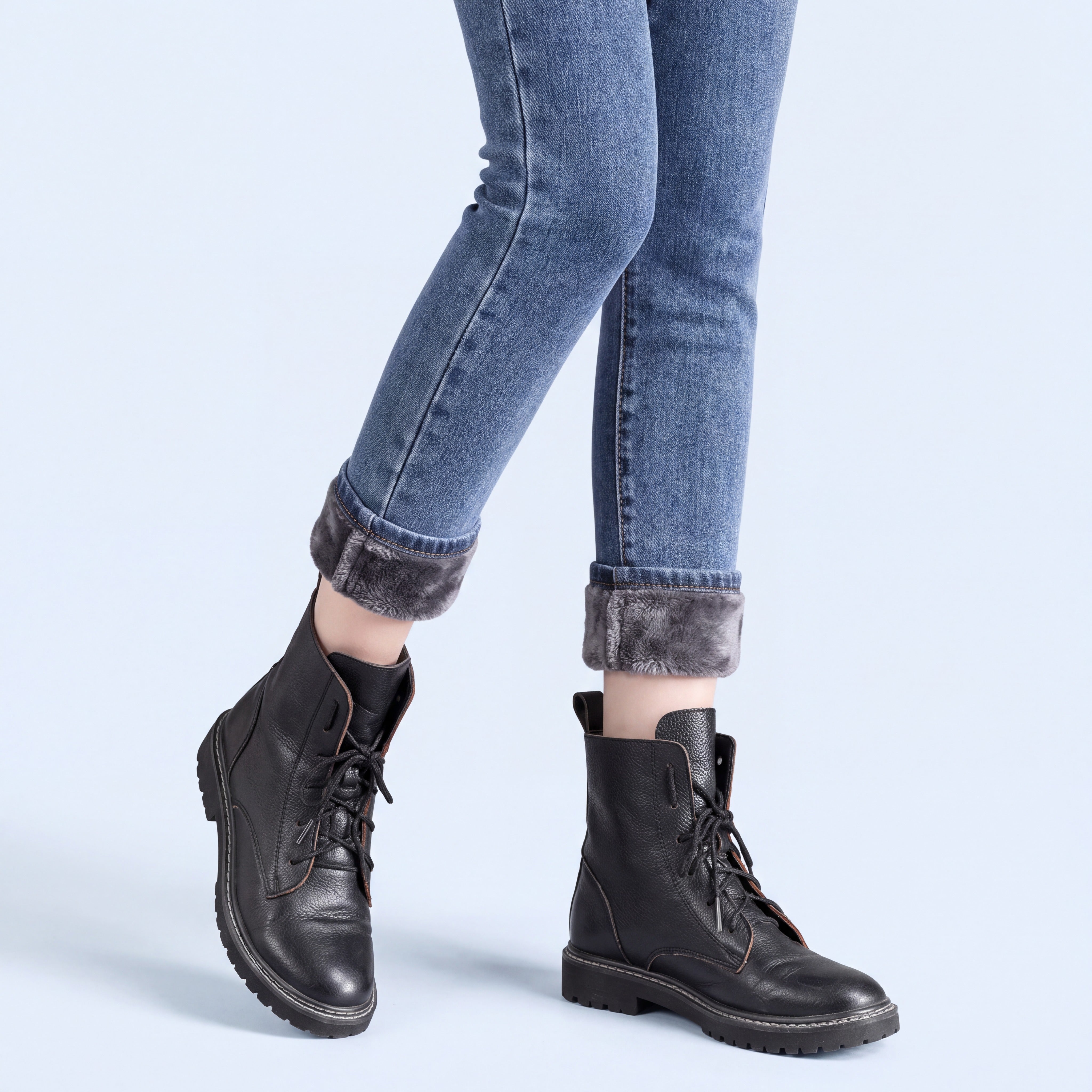 Cuffed hem showing the fleece lining at the ankle